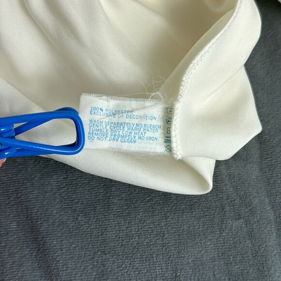 Vintage Vassarette Satin Half Slip Size Small TT Ivory Off White Walking Slit - Picture 6 of 6